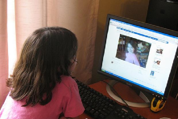 Viata privata in mediul online. Copiii si retelele sociale